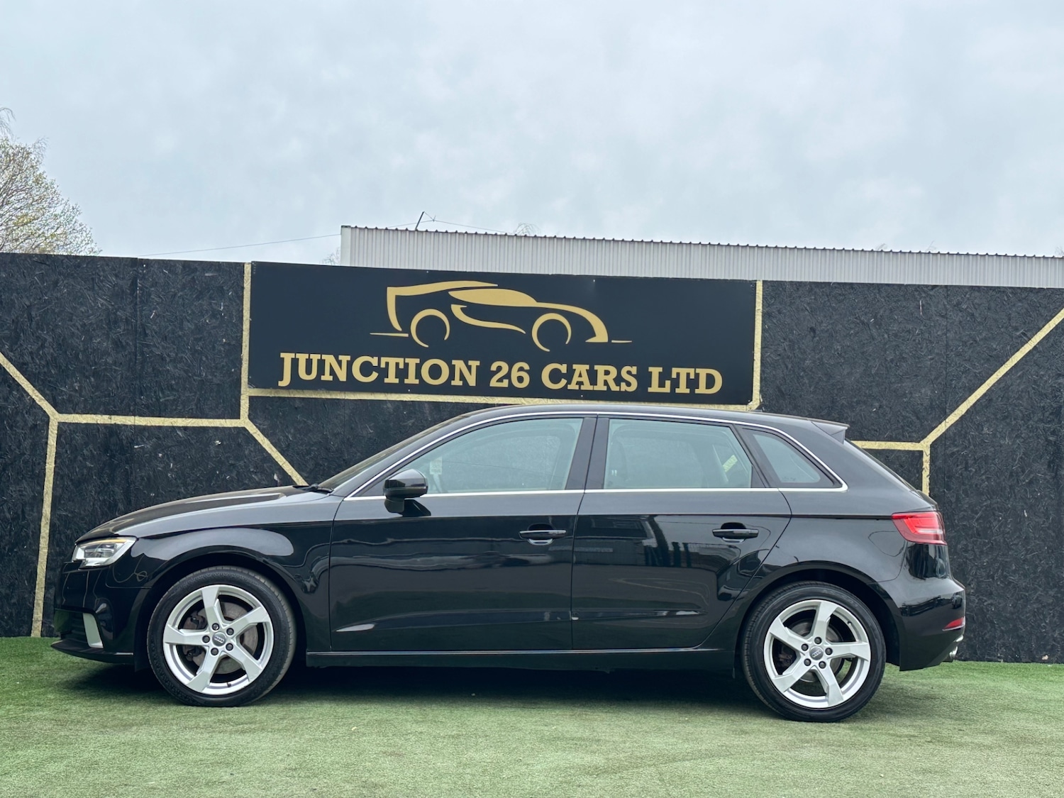 Used Audi A3 2017 for sale - 77988873: Photo 4