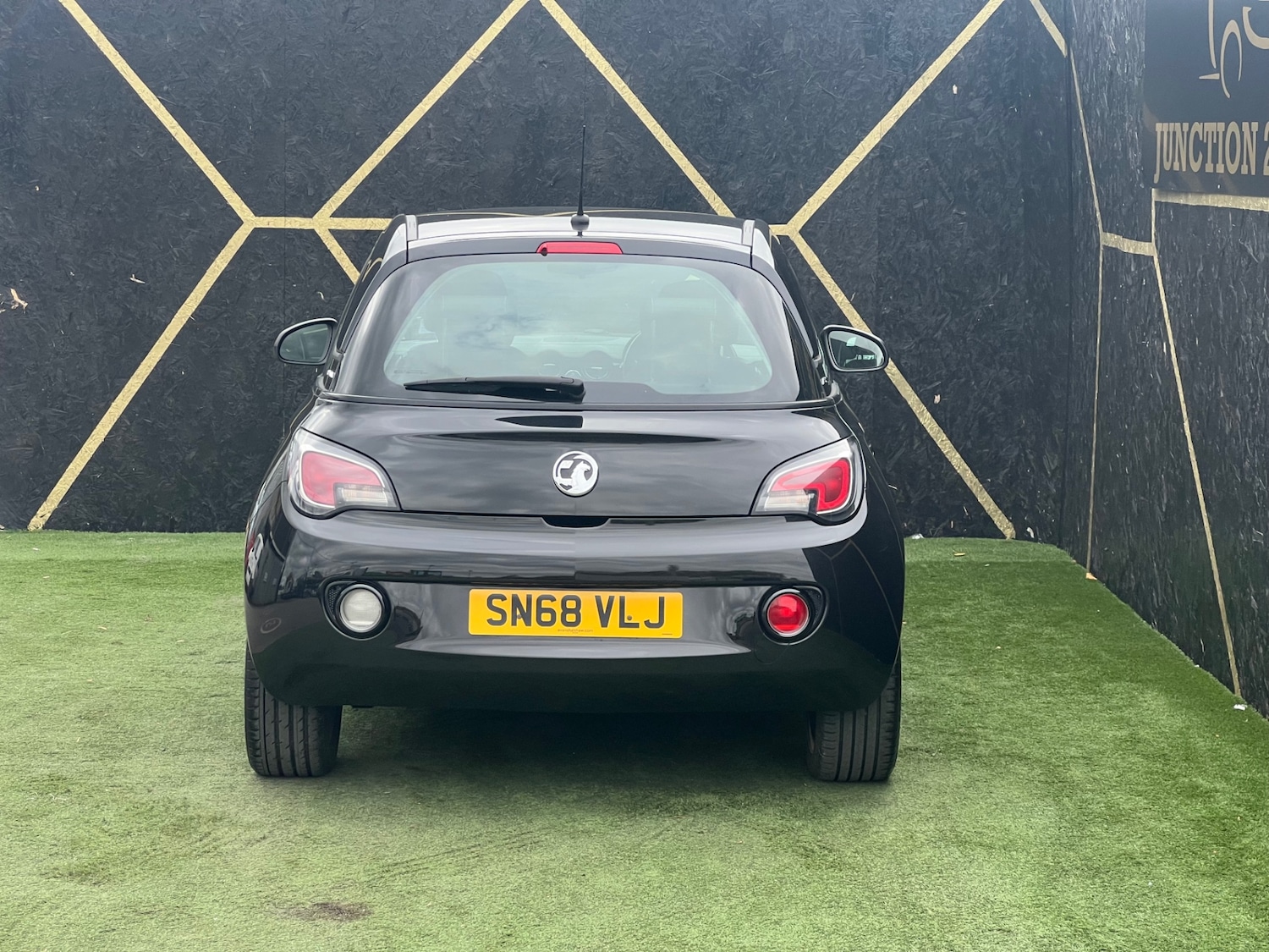 Used Vauxhall ADAM 2018 for sale - 76196151: Photo 4