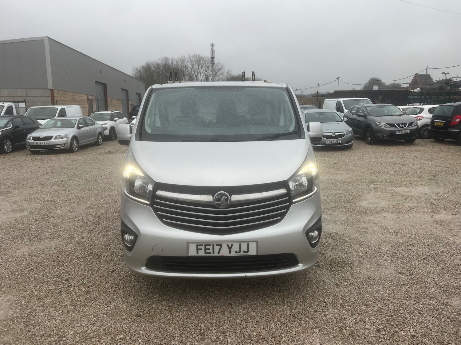 Used Vauxhall Vivaro 2017 for sale - 77460058: Photo 2
