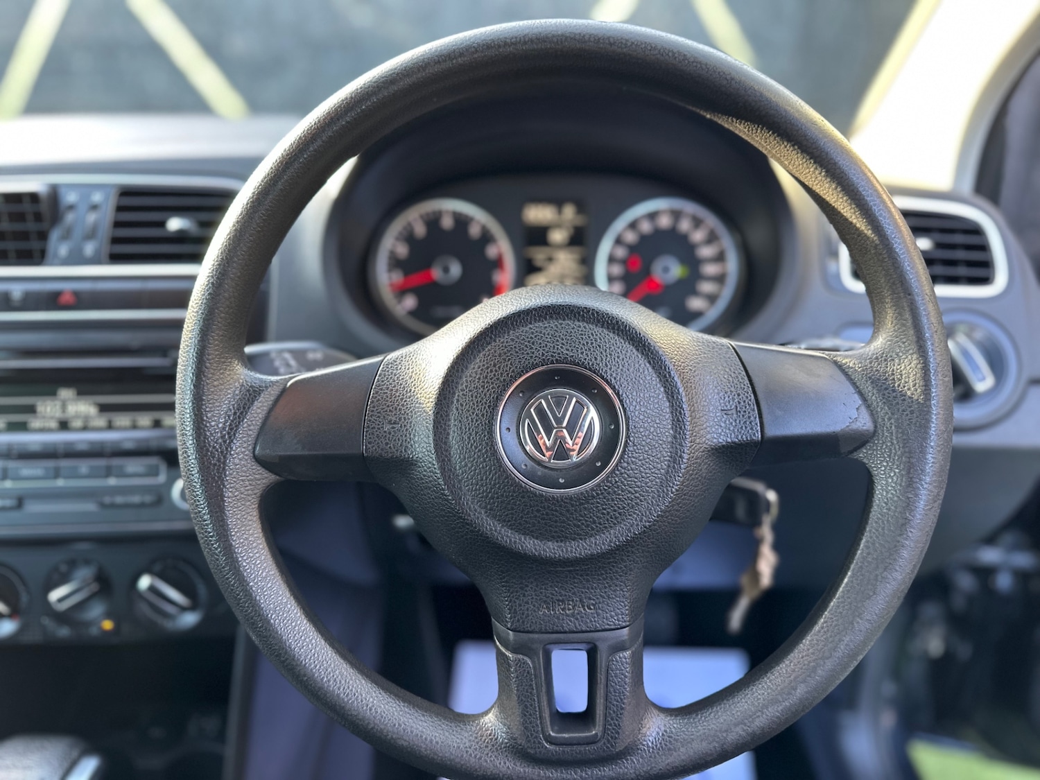 Used Volkswagen Polo 2009 for sale - 77261085: Photo 10