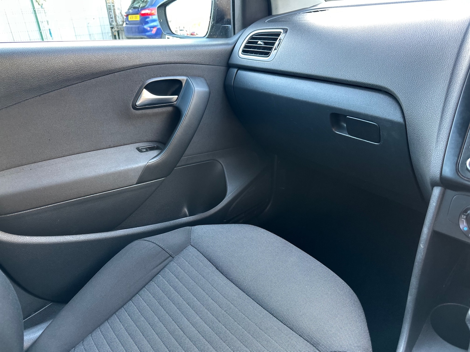 Used Volkswagen Polo 2009 for sale - 77261085: Photo 14