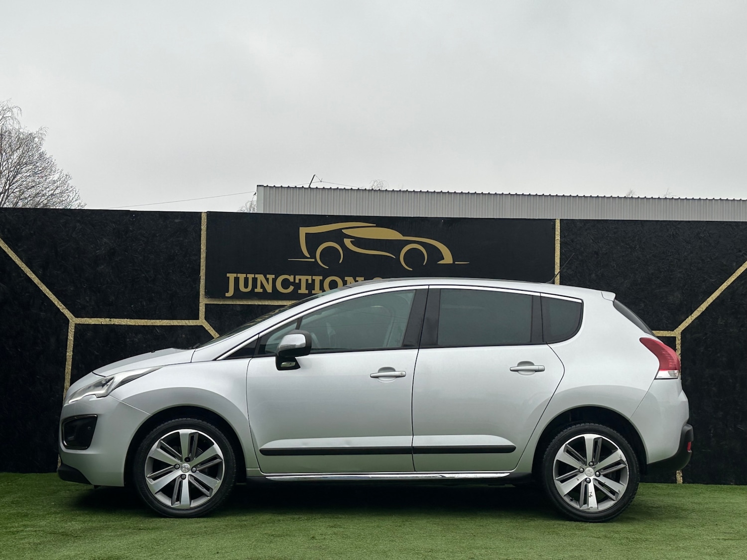 Used Peugeot 3008 2016 for sale - 77283887: Photo 4