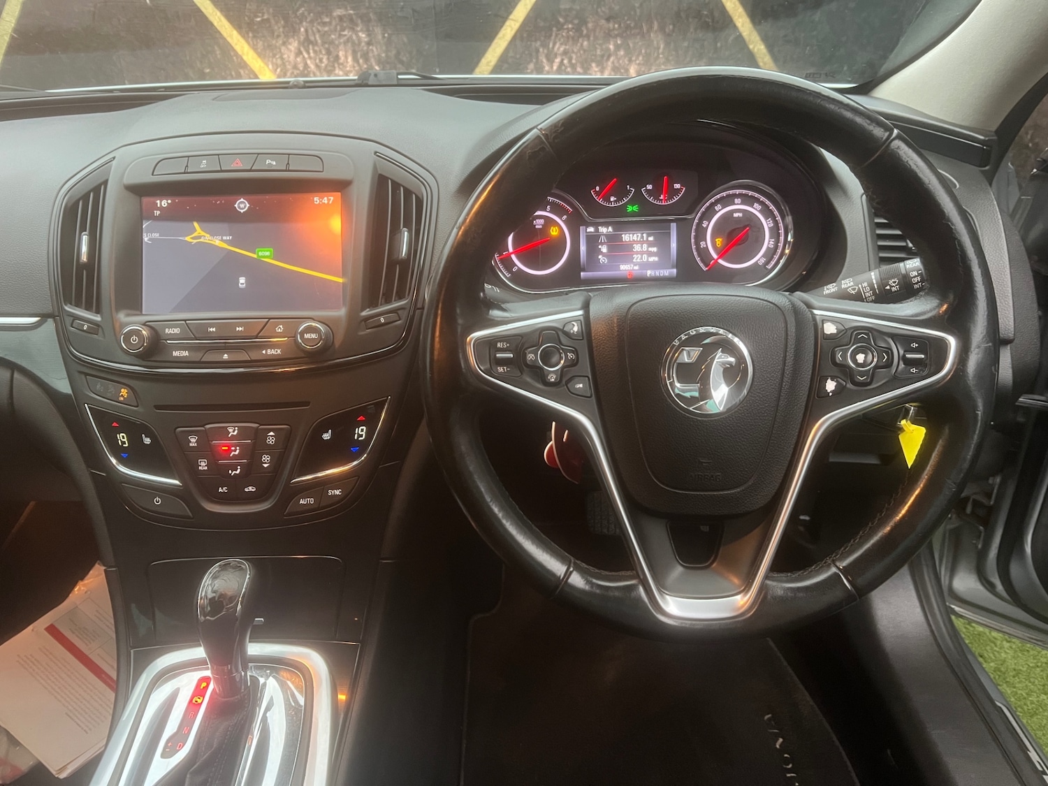 Used Vauxhall Insignia 2015 for sale - 76255499: Photo 11