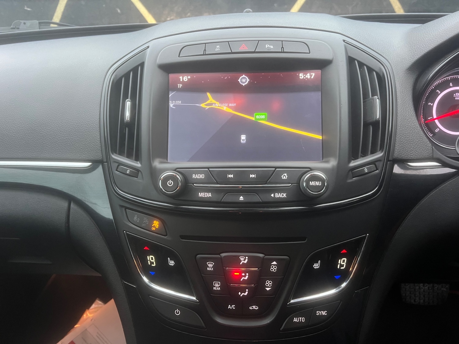 Used Vauxhall Insignia 2015 for sale - 76255499: Photo 12