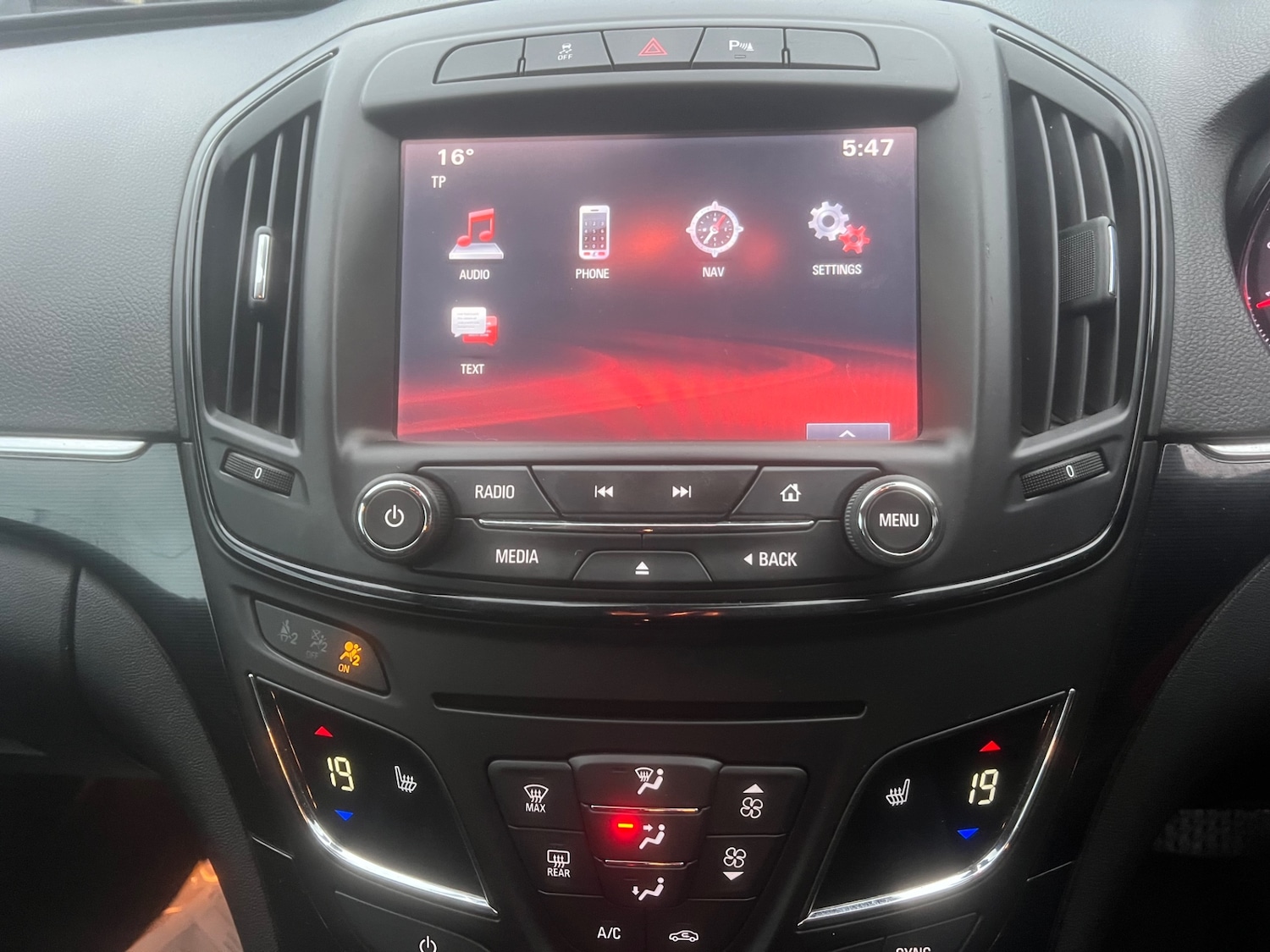 Used Vauxhall Insignia 2015 for sale - 76255499: Photo 14