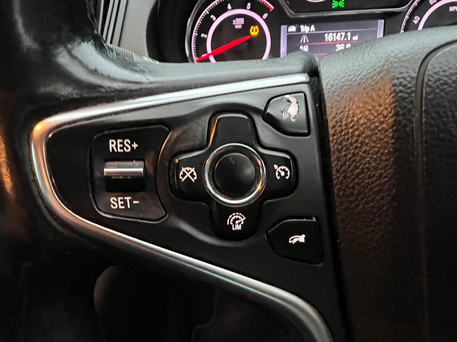 Used Vauxhall Insignia 2015 for sale - 76255499: Photo 15