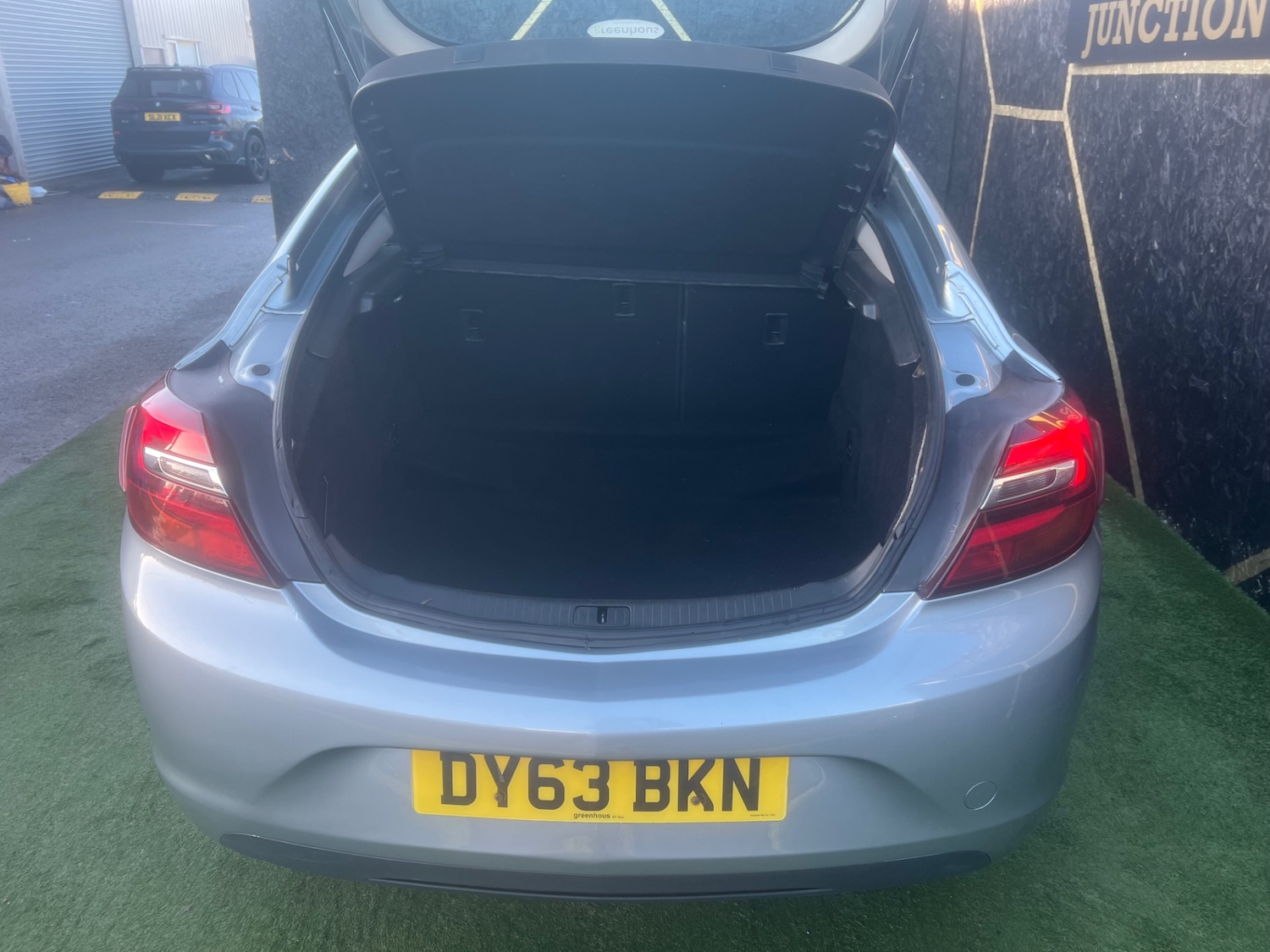 Used Vauxhall Insignia 2013 for sale - 76777372: Photo 16