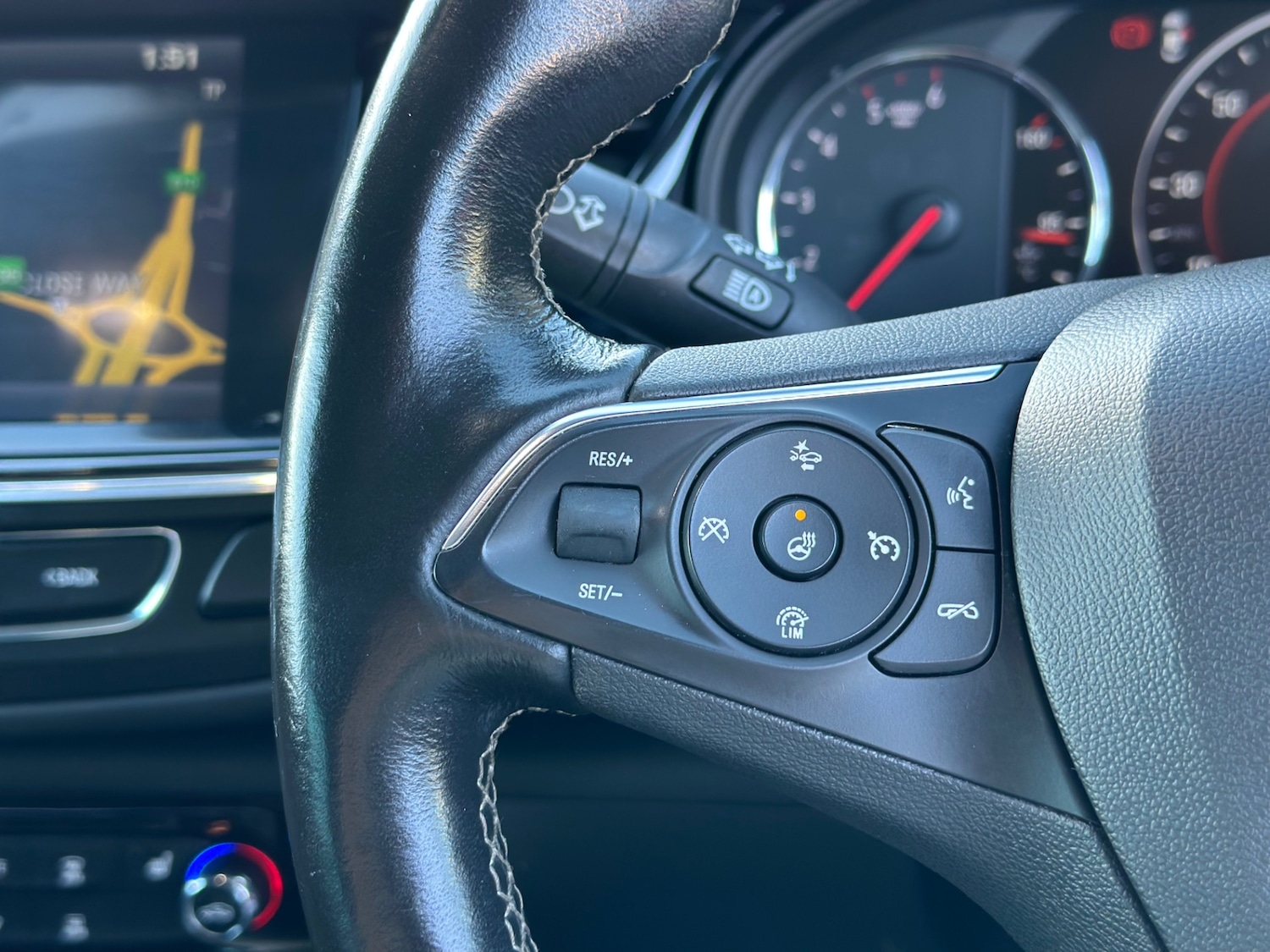 Used Vauxhall Insignia 2017 for sale - 76778128: Photo 15