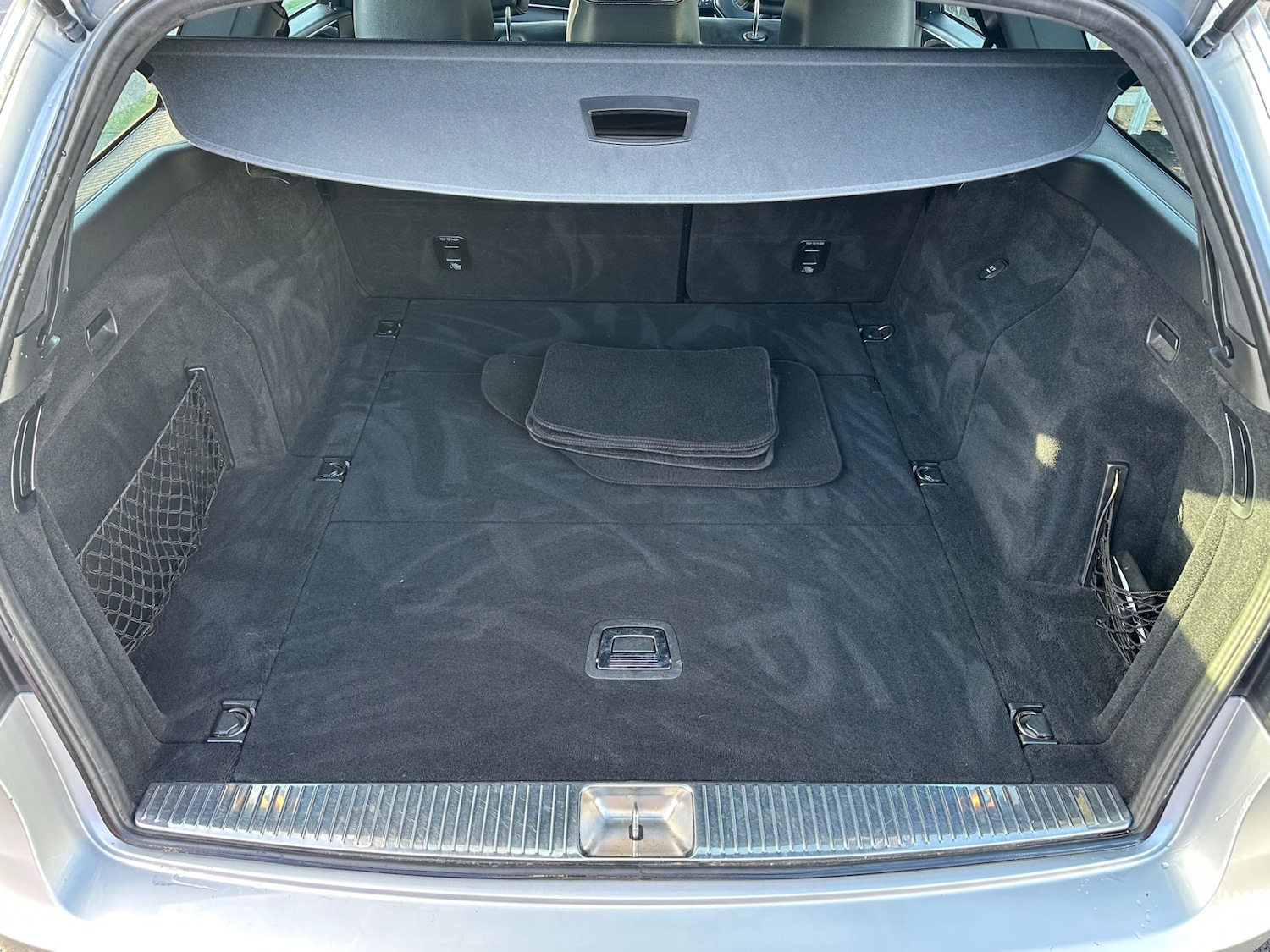 Used Mercedes-Benz E Class 2014 for sale - 77125869: Photo 11