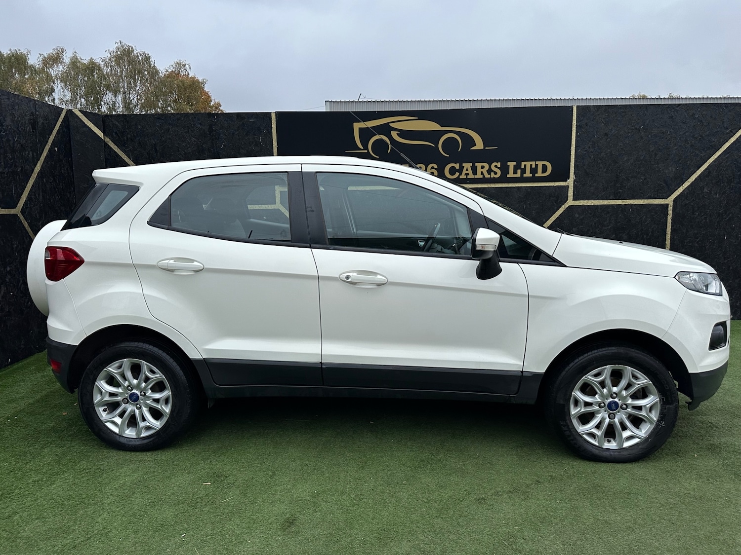 Used Ford Ecosport 2015 for sale - 76258023: Photo 2