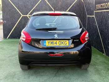 Used Peugeot 208 2014 for sale - 79246724: Photo