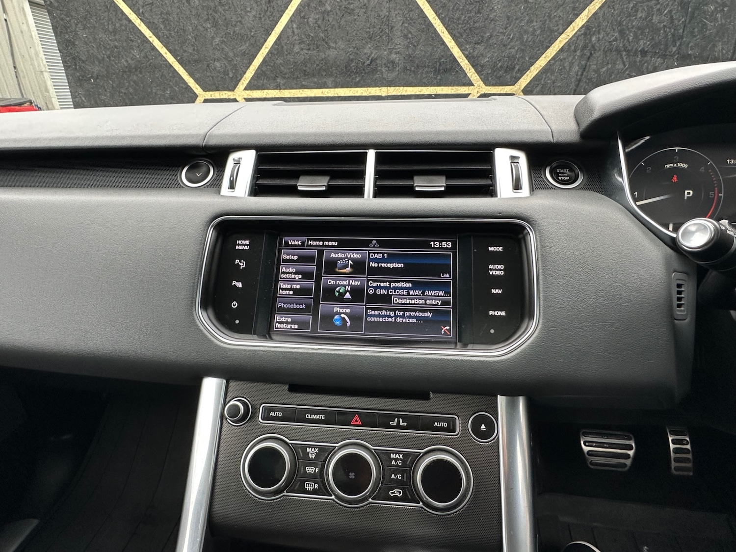 Used Land Rover Range Rover Sport 2013 for sale - 76413409: Photo 11