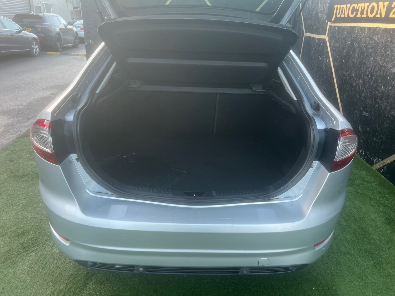 Used Ford Mondeo 2013 for sale - 77125997: Photo 16