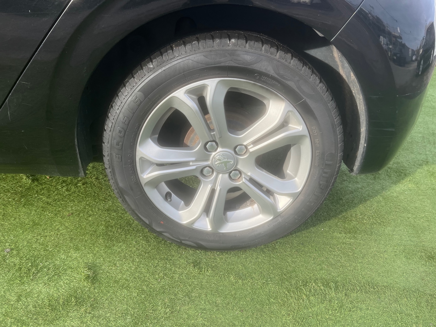 Used Peugeot 208 2013 for sale - 77630460: Photo 15