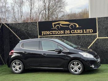 Used Peugeot 208 2013 for sale - 77630460: Photo
