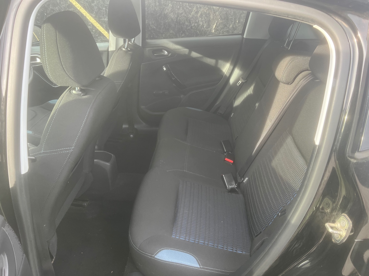 Used Peugeot 208 2013 for sale - 77630460: Photo 7