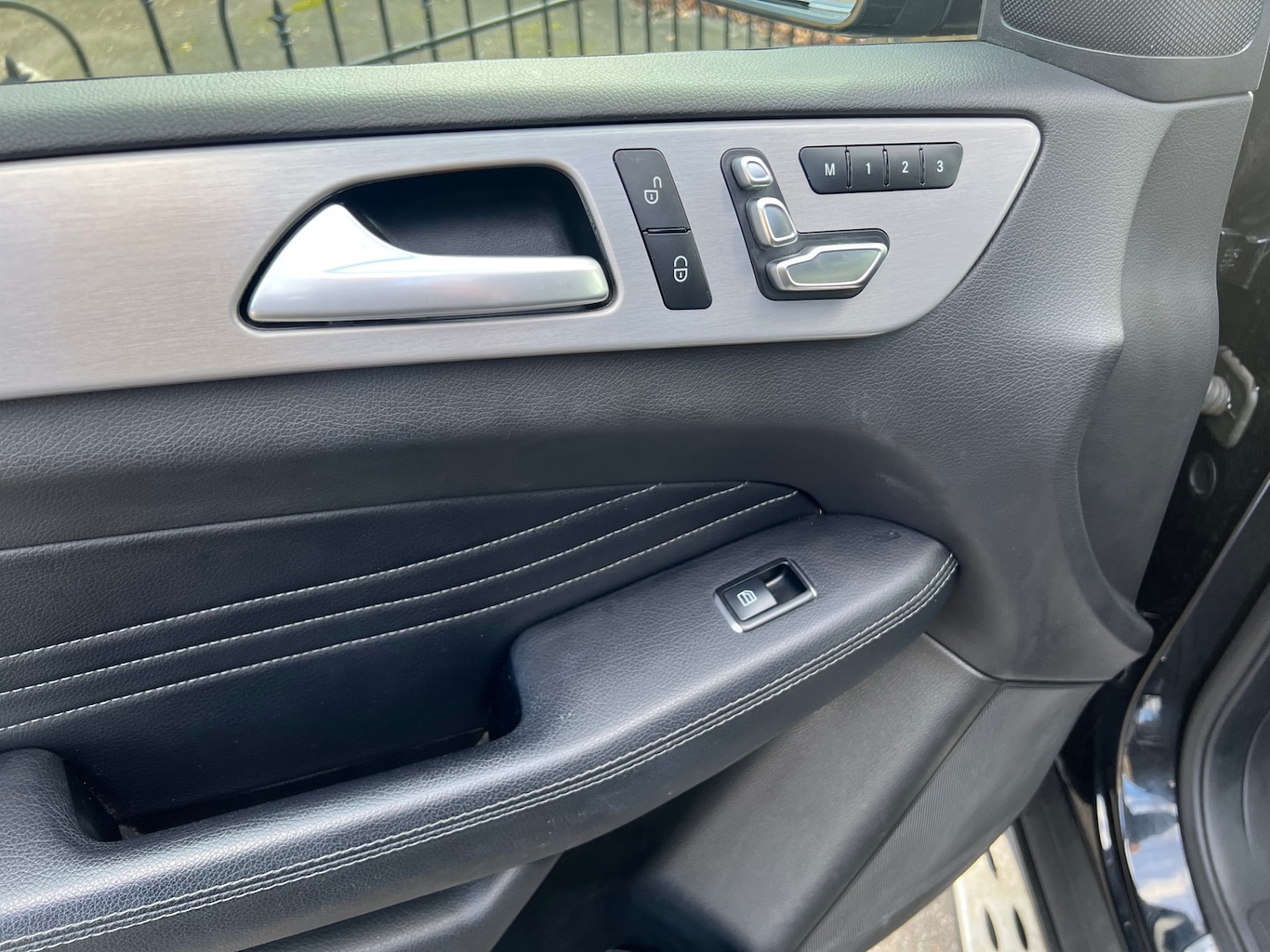 Used Mercedes-Benz GLE 2018 for sale - 77635746: Photo 16