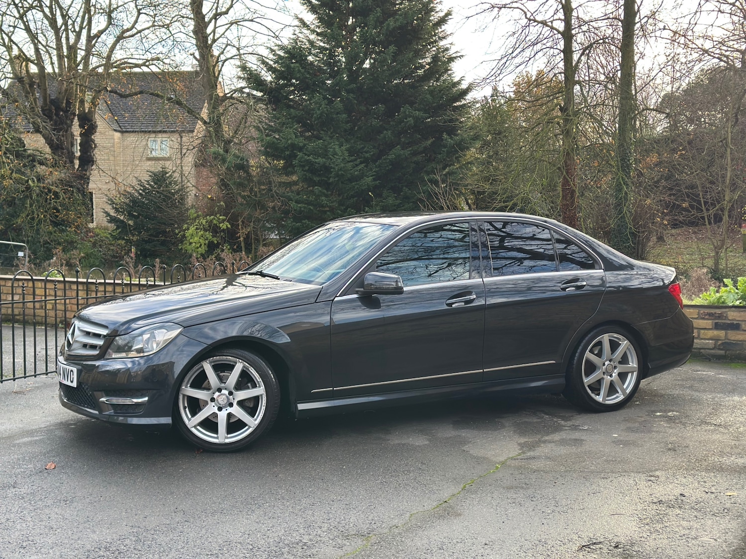 Used Mercedes-Benz C Class 2014 for sale - 77404001: Photo 22
