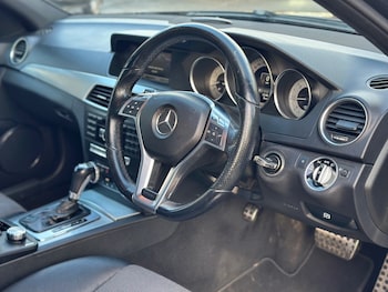Used Mercedes-Benz C Class 2014 for sale - 77404001: Photo