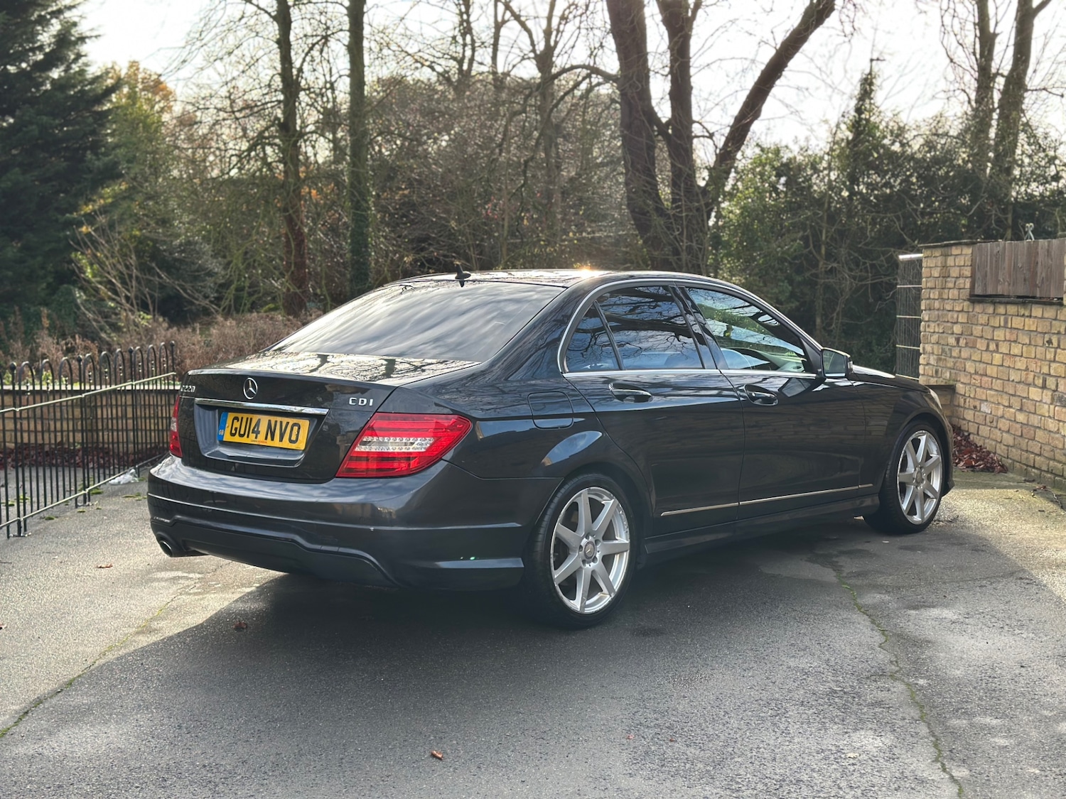 Used Mercedes-Benz C Class 2014 for sale - 77404001: Photo 4