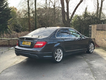 Used Mercedes-Benz C Class 2014 for sale - 77404001: Photo