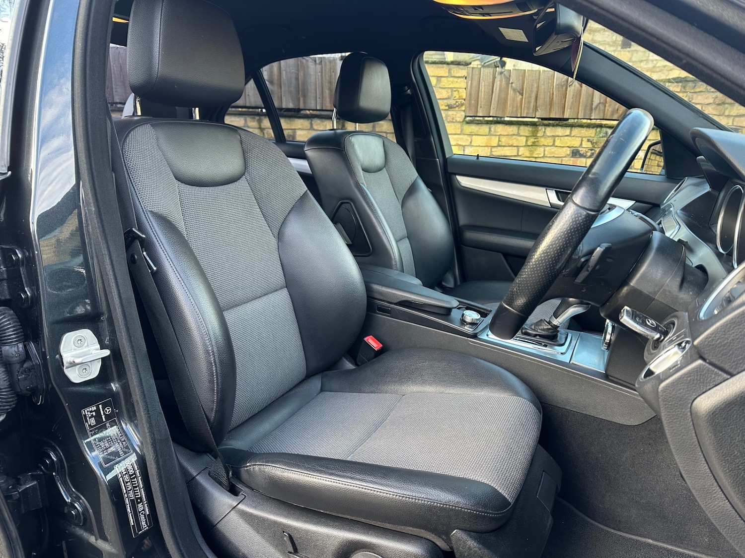 Used Mercedes-Benz C Class 2014 for sale - 77404001: Photo 7