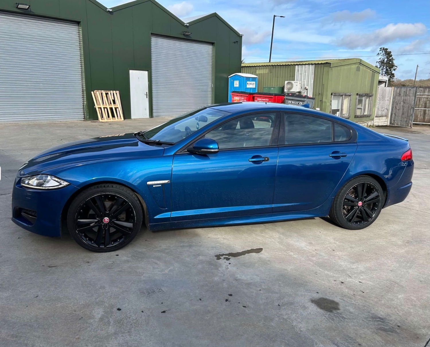 Used Jaguar XF 2015 for sale - 77709104: Photo 2