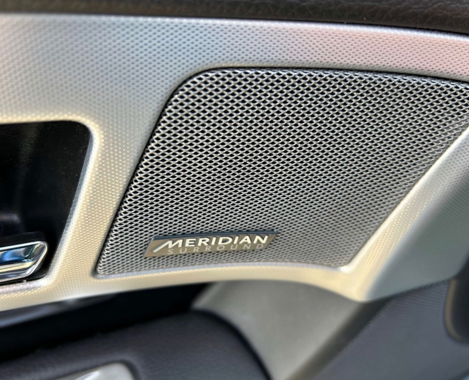 Used Jaguar XF 2015 for sale - 77709104: Photo 7