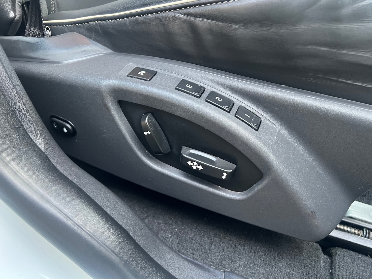 Used Volvo XC60 2017 for sale - 76763487: Photo 11