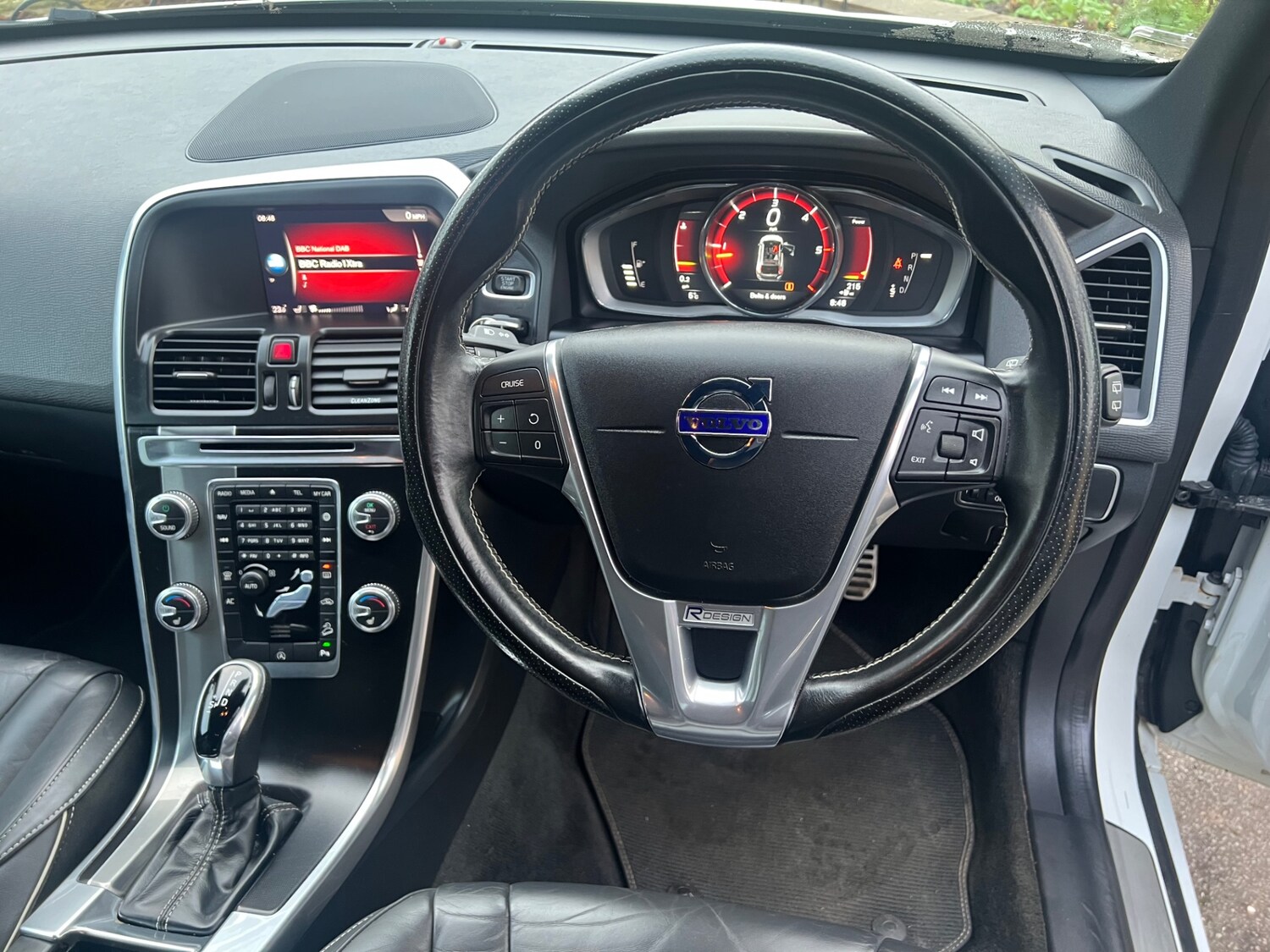 Used Volvo XC60 2017 for sale - 76763487: Photo 17