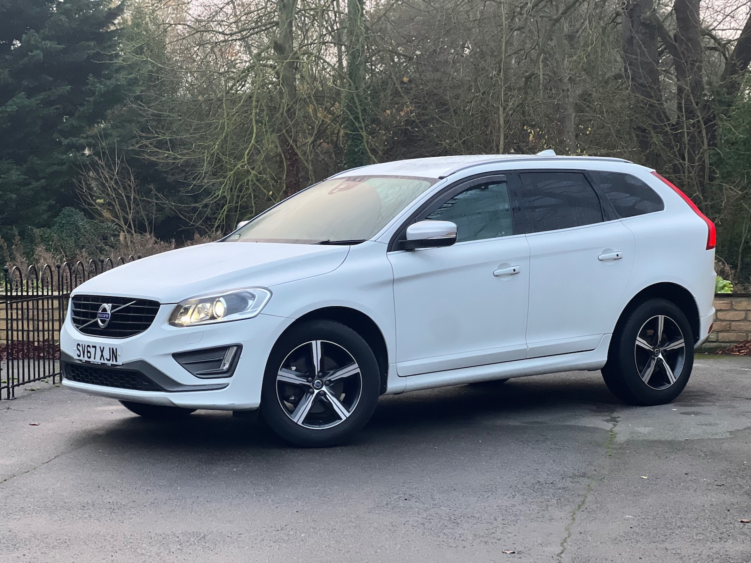 Used Volvo XC60 2017 for sale - 76763487: Photo 44
