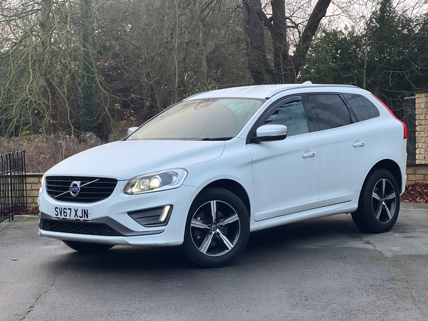 Used Volvo XC60 2017 for sale - 76763487: Photo 45