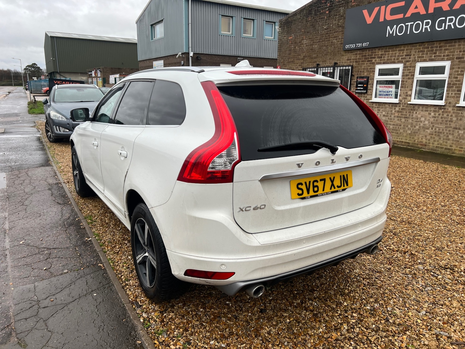 Used Volvo XC60 2017 for sale - 76763487: Photo 5