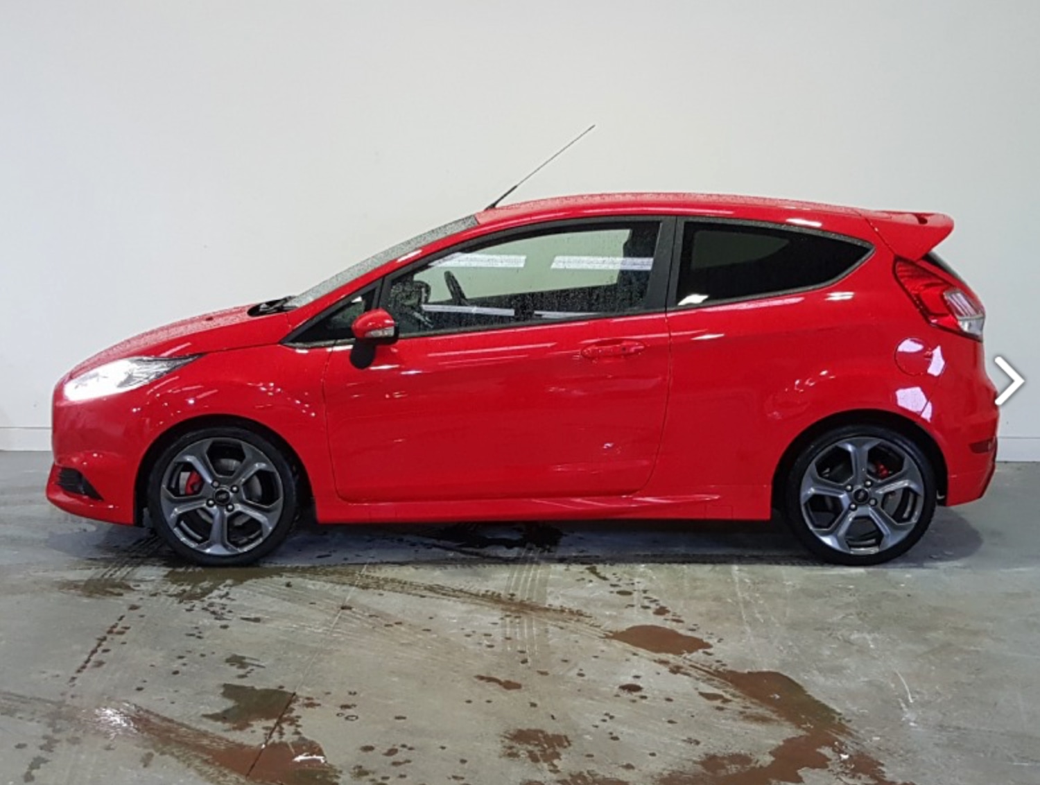 Used Ford Fiesta 2017 for sale - 76719476: Photo 2