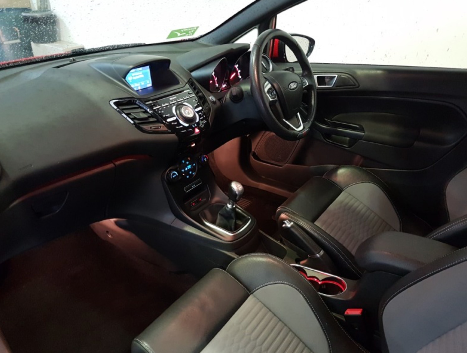 Used Ford Fiesta 2017 for sale - 76719476: Photo 4