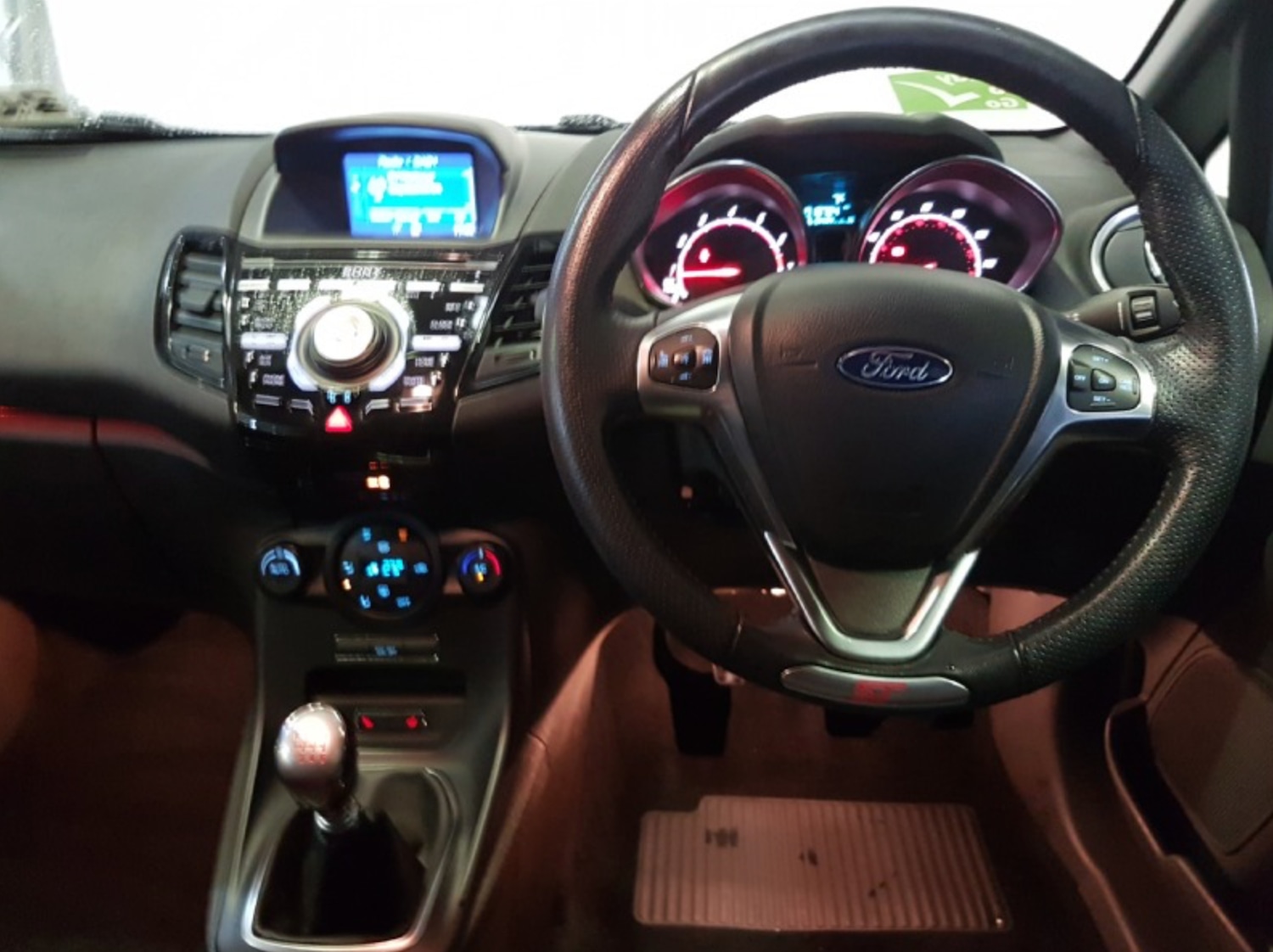 Used Ford Fiesta 2017 for sale - 76719476: Photo 6