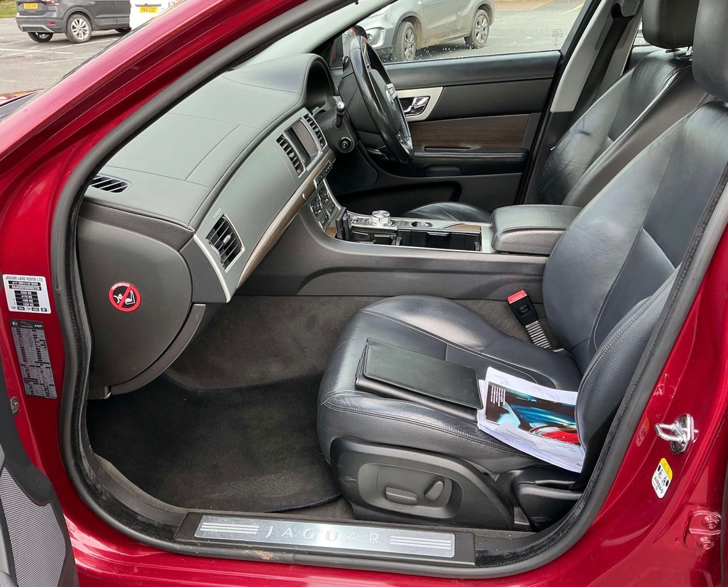 Used Jaguar XF 2013 for sale - 77847473: Photo 8