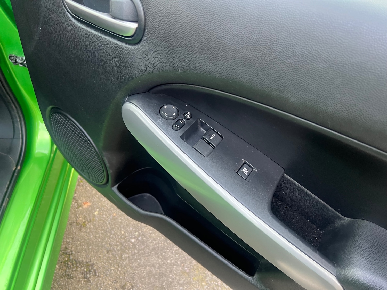 Used Mazda Mazda2 2011 for sale - 77653417: Photo 11