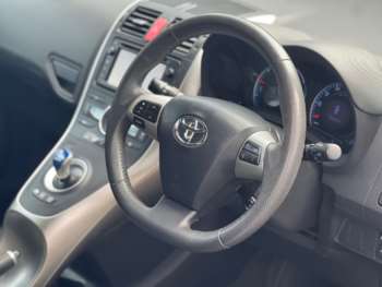 Used Toyota Auris 2012 for sale - 74744876: Photo