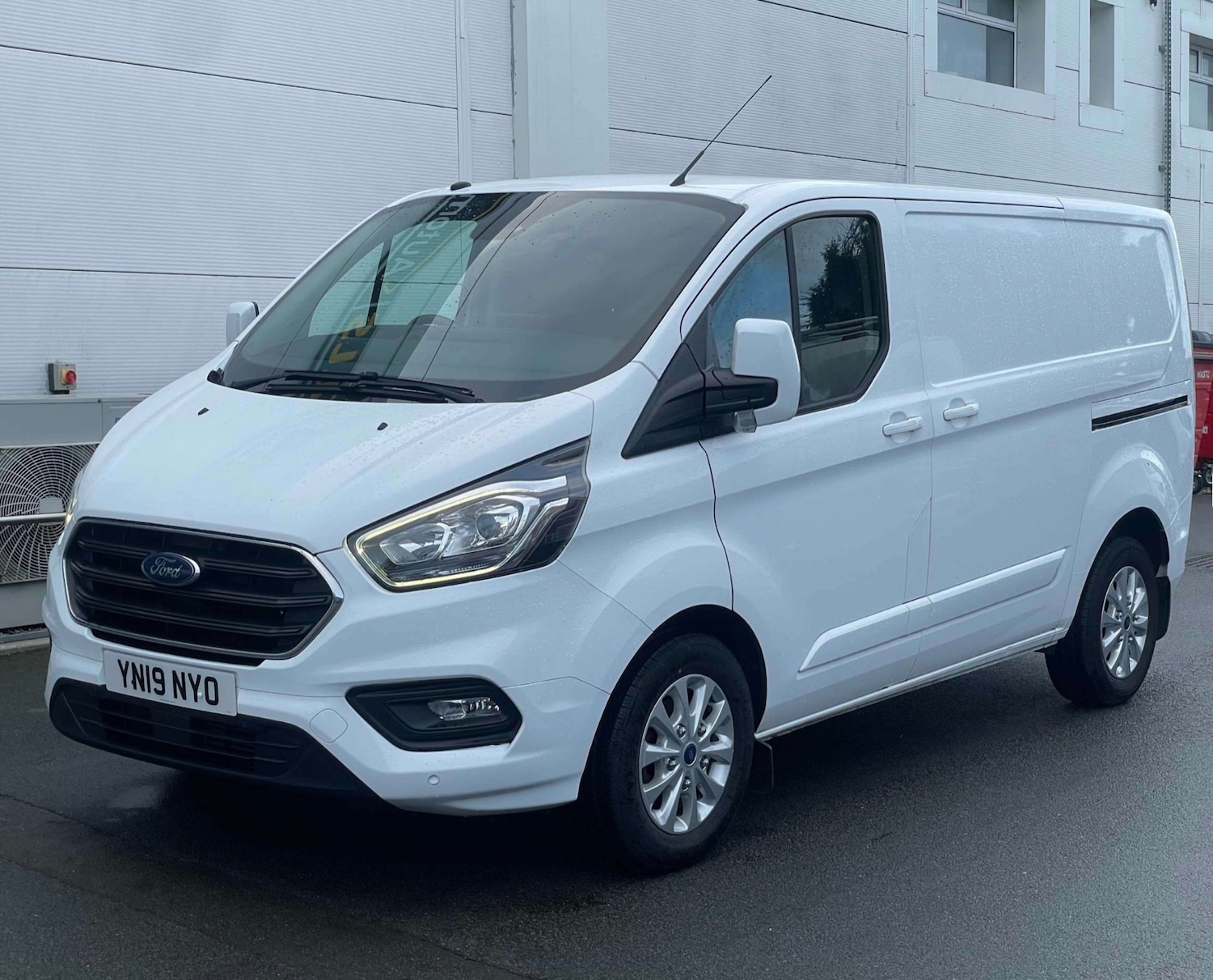 Used Ford Transit Custom 2019 for sale - 77386205: Photo 1
