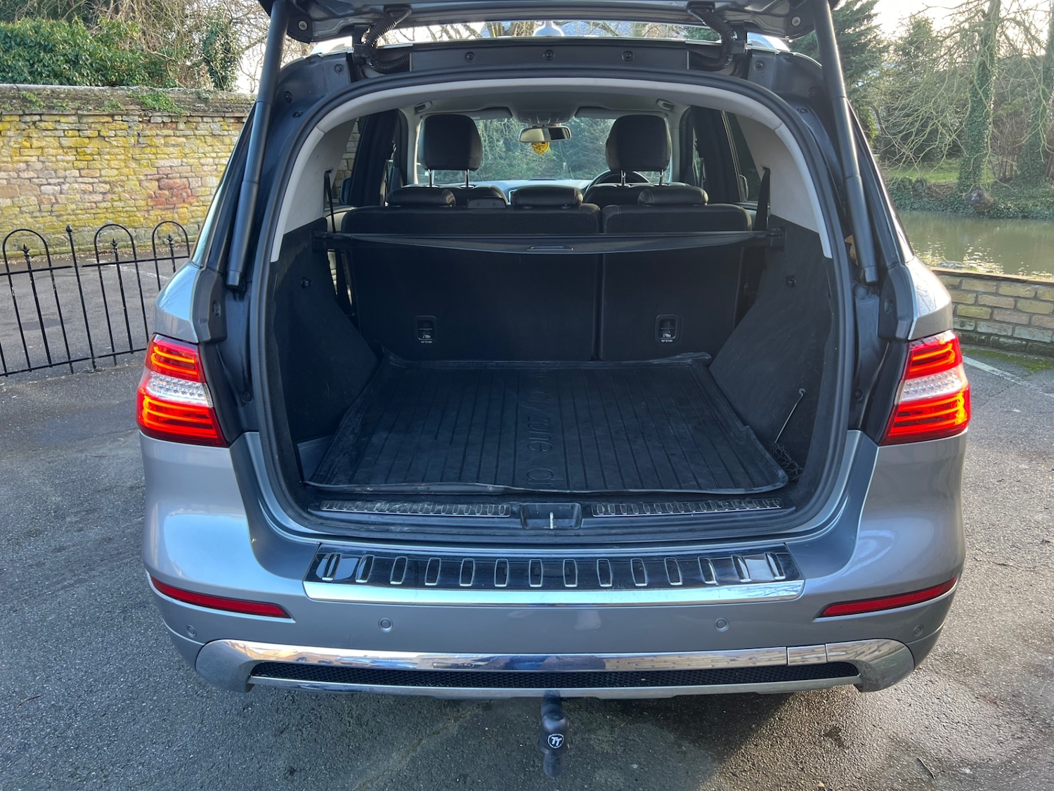 Used Mercedes-Benz M Class 2012 for sale - 76984402: Photo 11