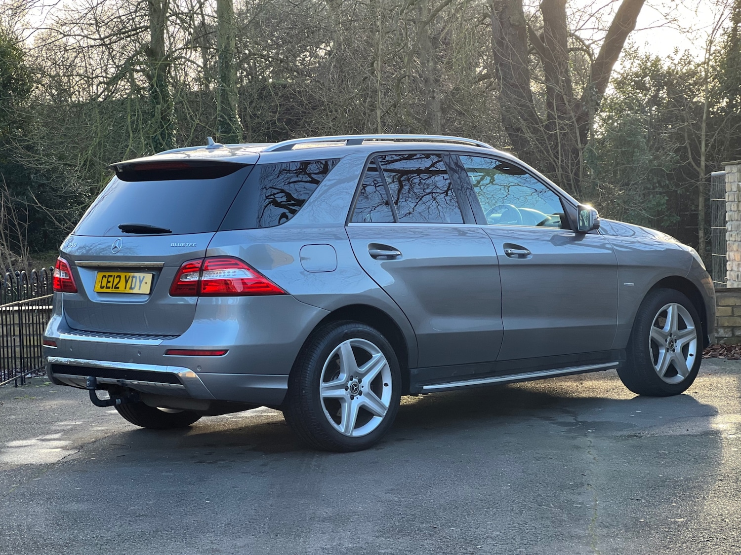 Used Mercedes-Benz M Class 2012 for sale - 76984402: Photo 3