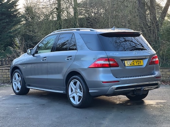 Used Mercedes-Benz M Class 2012 for sale - 76984402: Photo