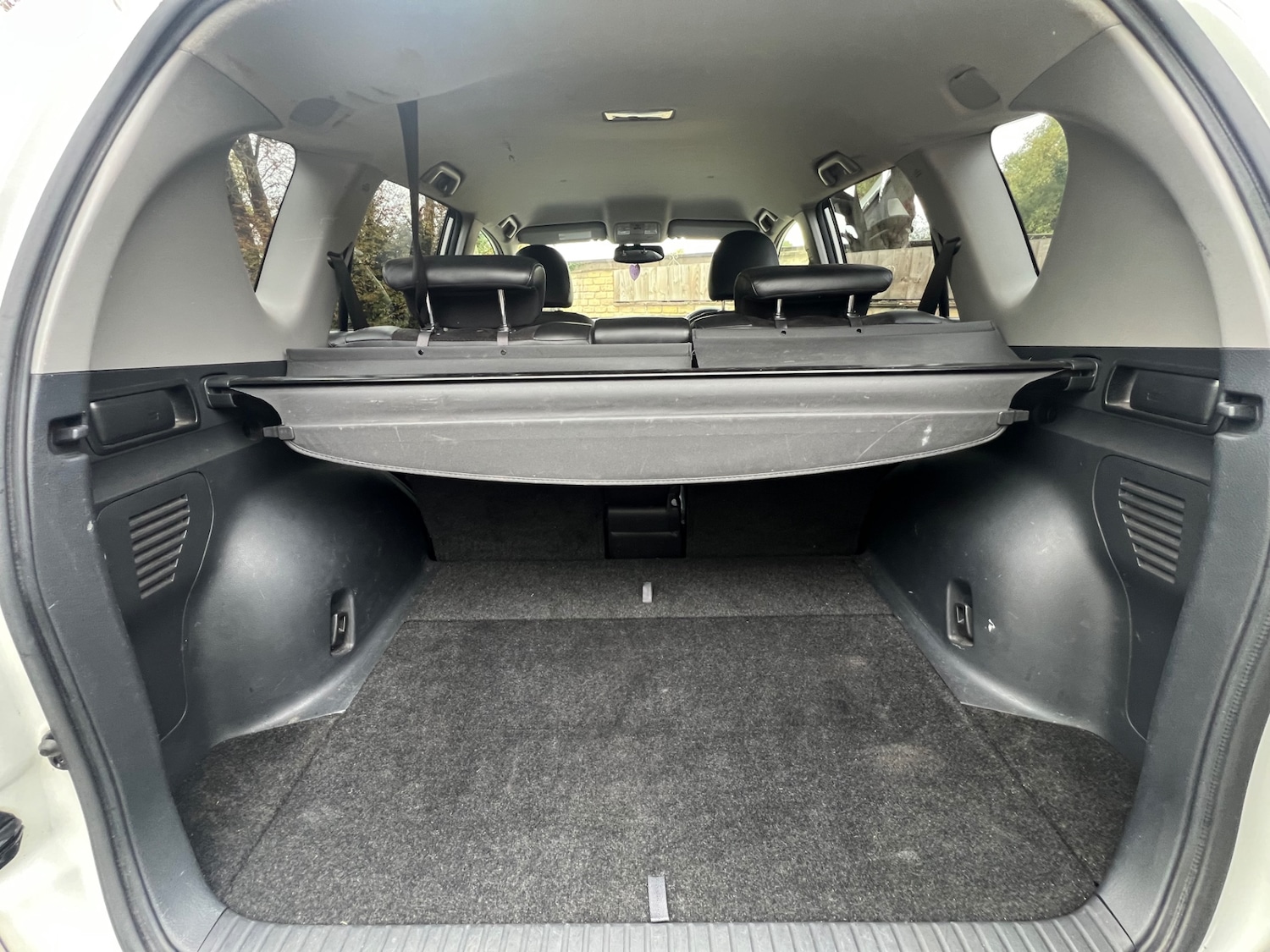 Used Toyota RAV4 2010 for sale - 76037285: Photo 17