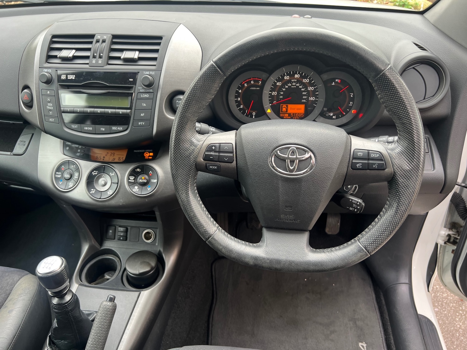 Used Toyota RAV4 2010 for sale - 76037285: Photo 23