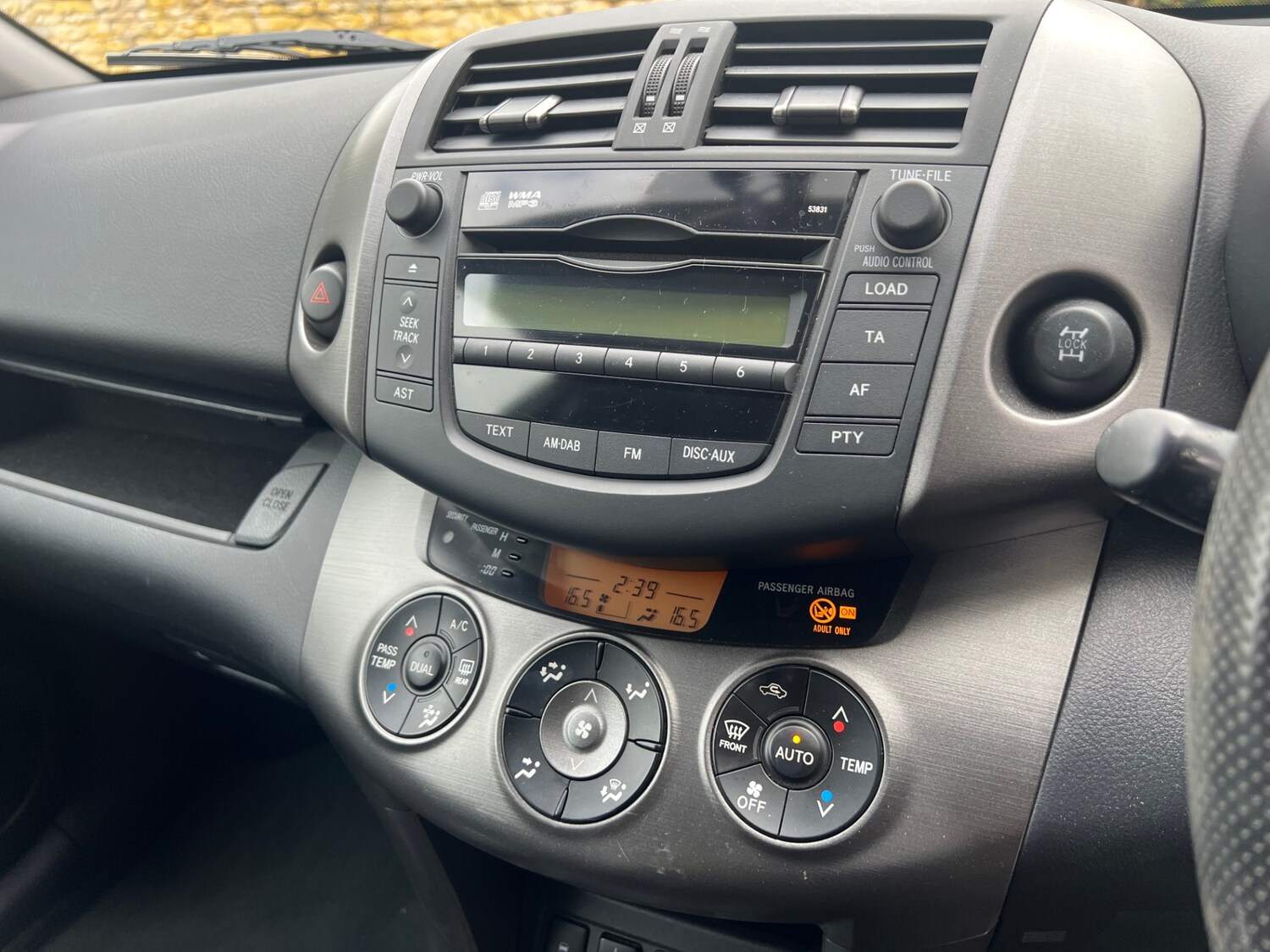 Used Toyota RAV4 2010 for sale - 76037285: Photo 31