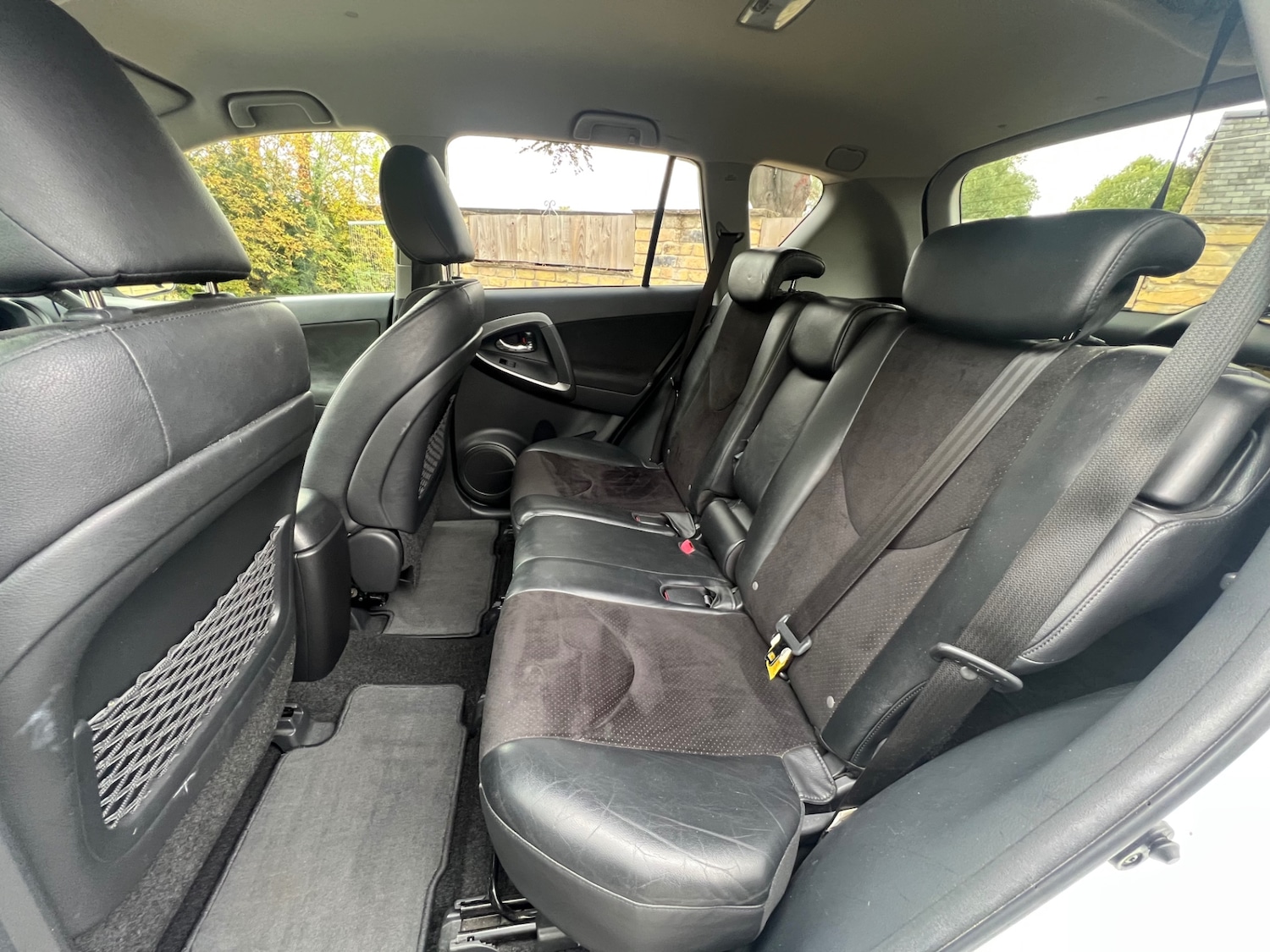 Used Toyota RAV4 2010 for sale - 76037285: Photo 32