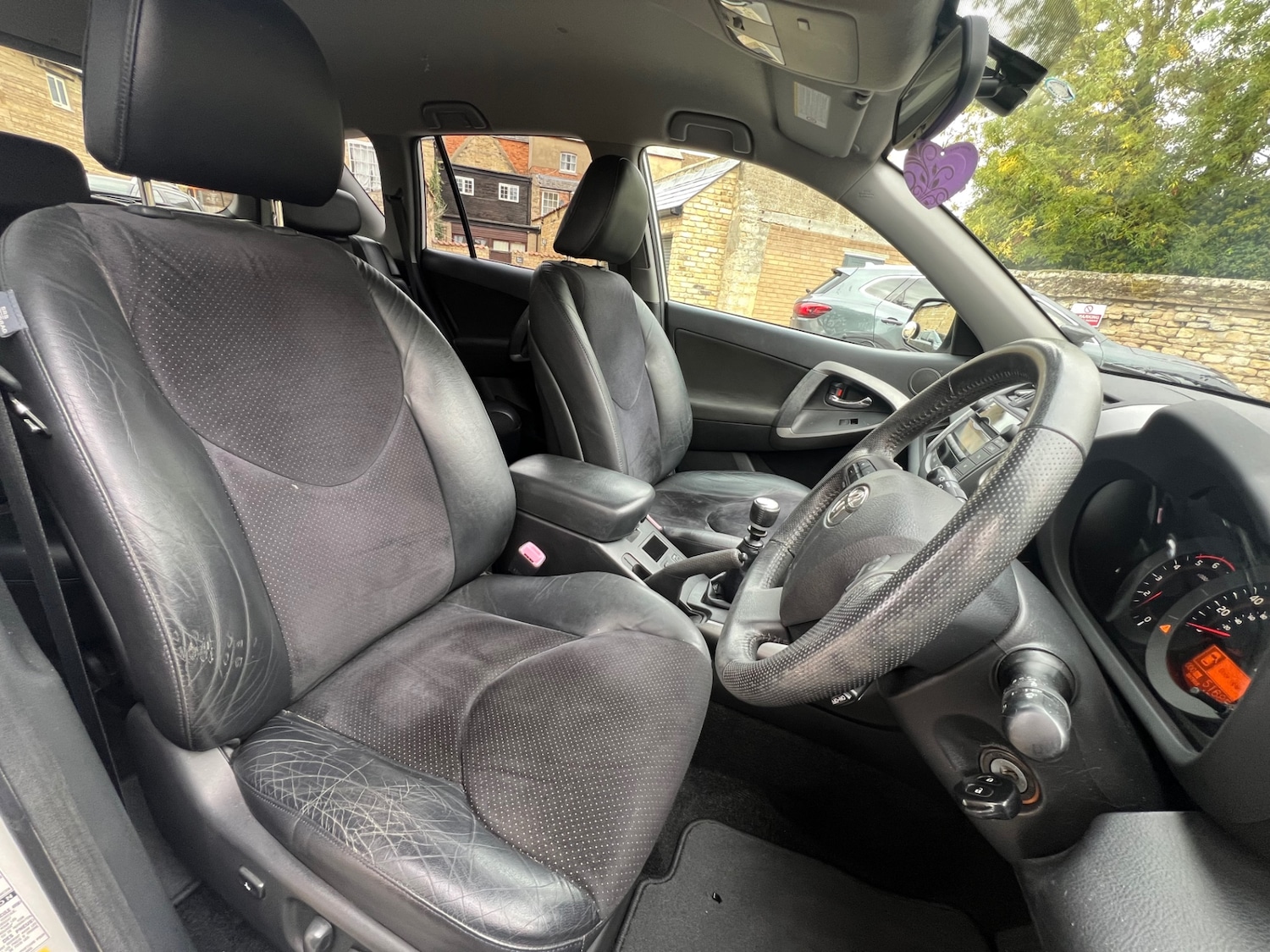 Used Toyota RAV4 2010 for sale - 76037285: Photo 34