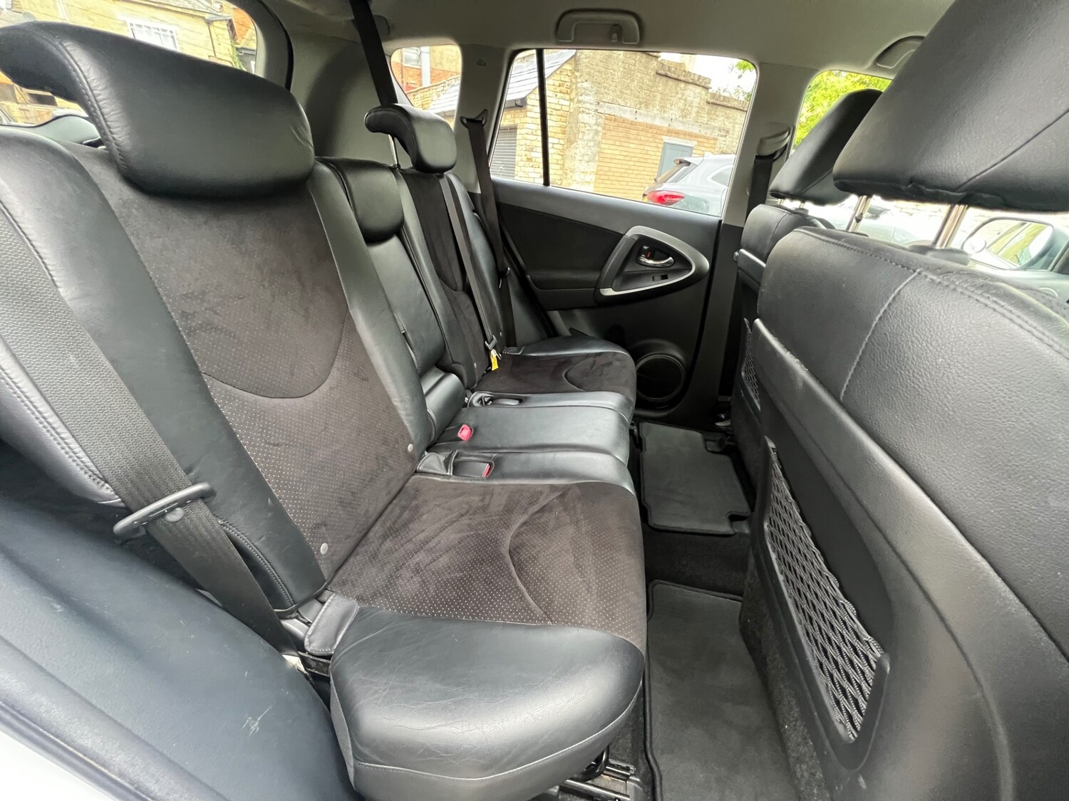 Used Toyota RAV4 2010 for sale - 76037285: Photo 35