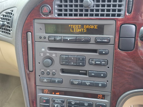 Used Saab 9-5 1998 for sale - 75517390: Photo 4